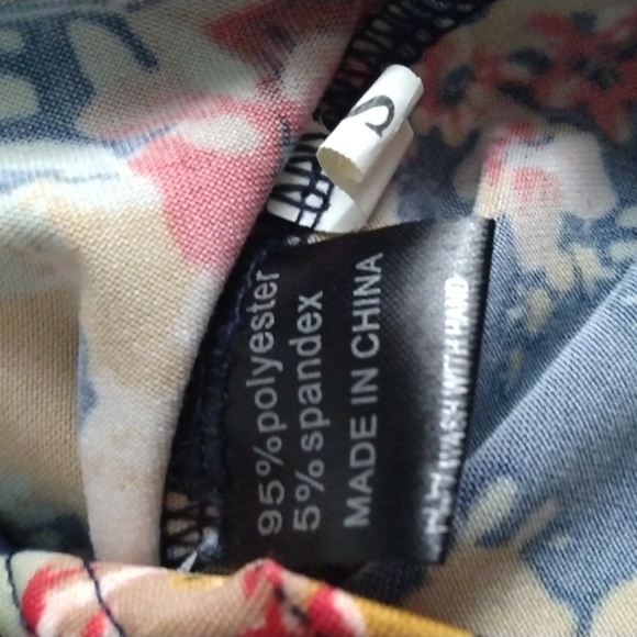 Southern Stitch Women's Floral Dress - Picture 7 of 11